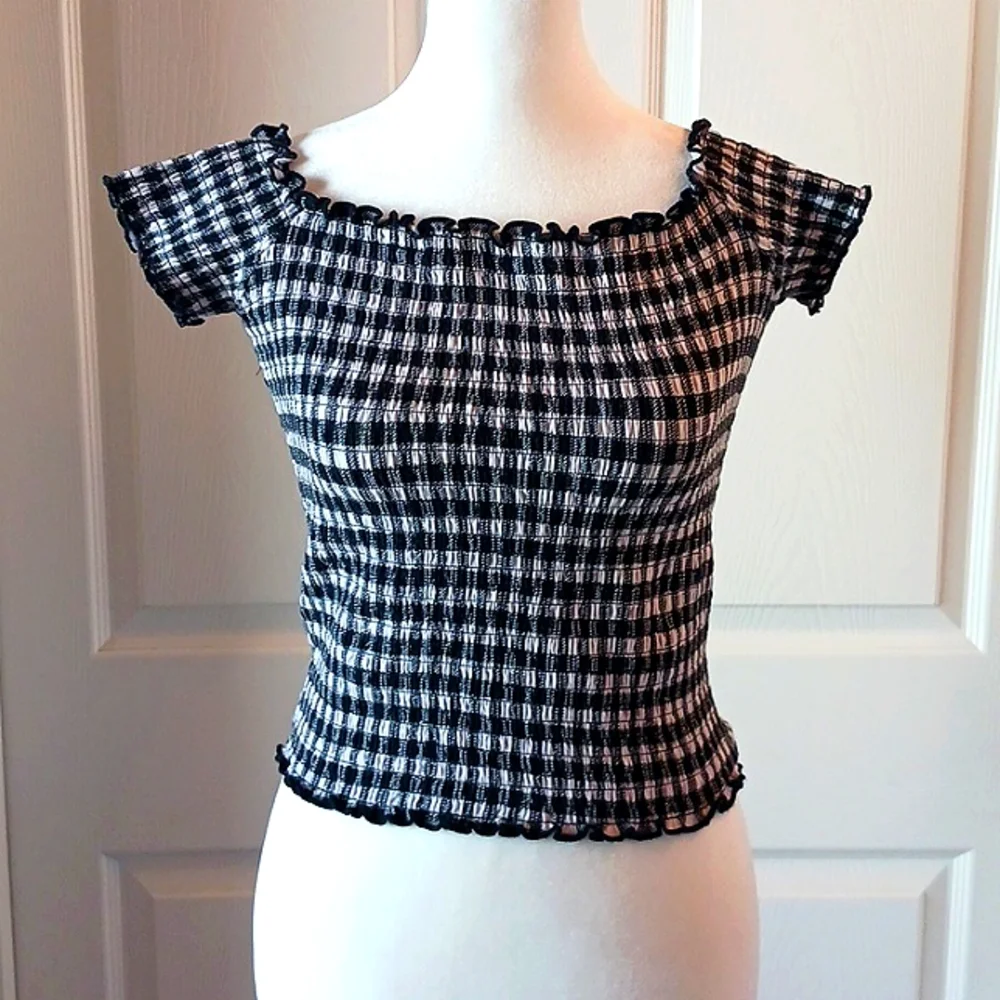 Hollister Gingham Crop Top Blouse Smocked Black & White Short Sleeve Jrs L - Picture 2 of 9